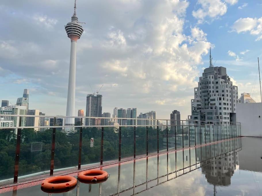 M101 Klcc Kl City King Suites By Livin 吉隆坡 外观 照片