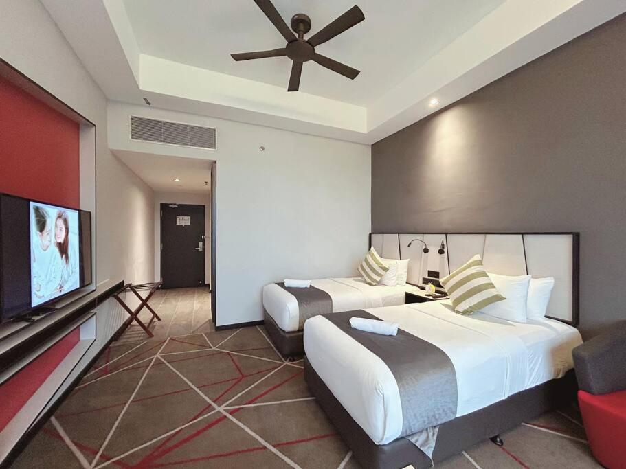 M101 Klcc Kl City King Suites By Livin 吉隆坡 外观 照片