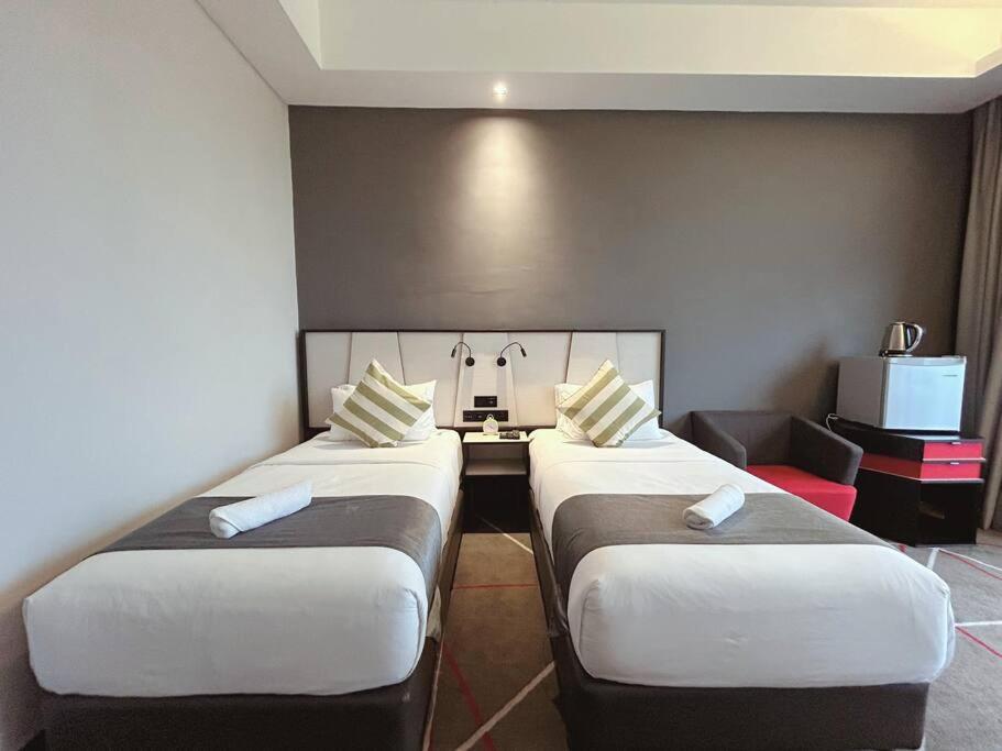 M101 Klcc Kl City King Suites By Livin 吉隆坡 外观 照片